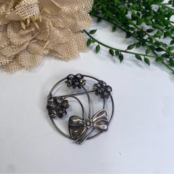 Vintage Sterling Silver Floral Bouquet Bow Circle Brooch Pin - Picture 5 of 6